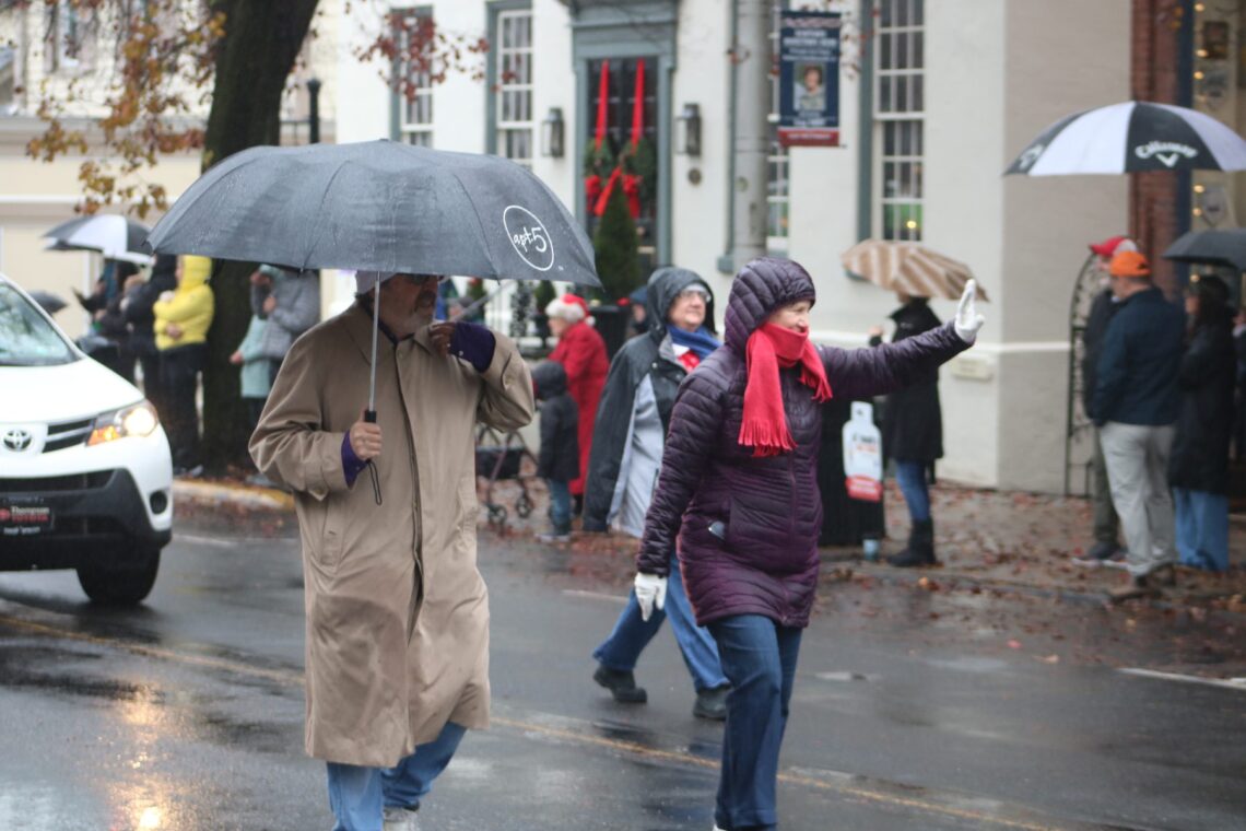 PHOTOS Newtown Holiday Parade Doesn't Let Rain Stop It