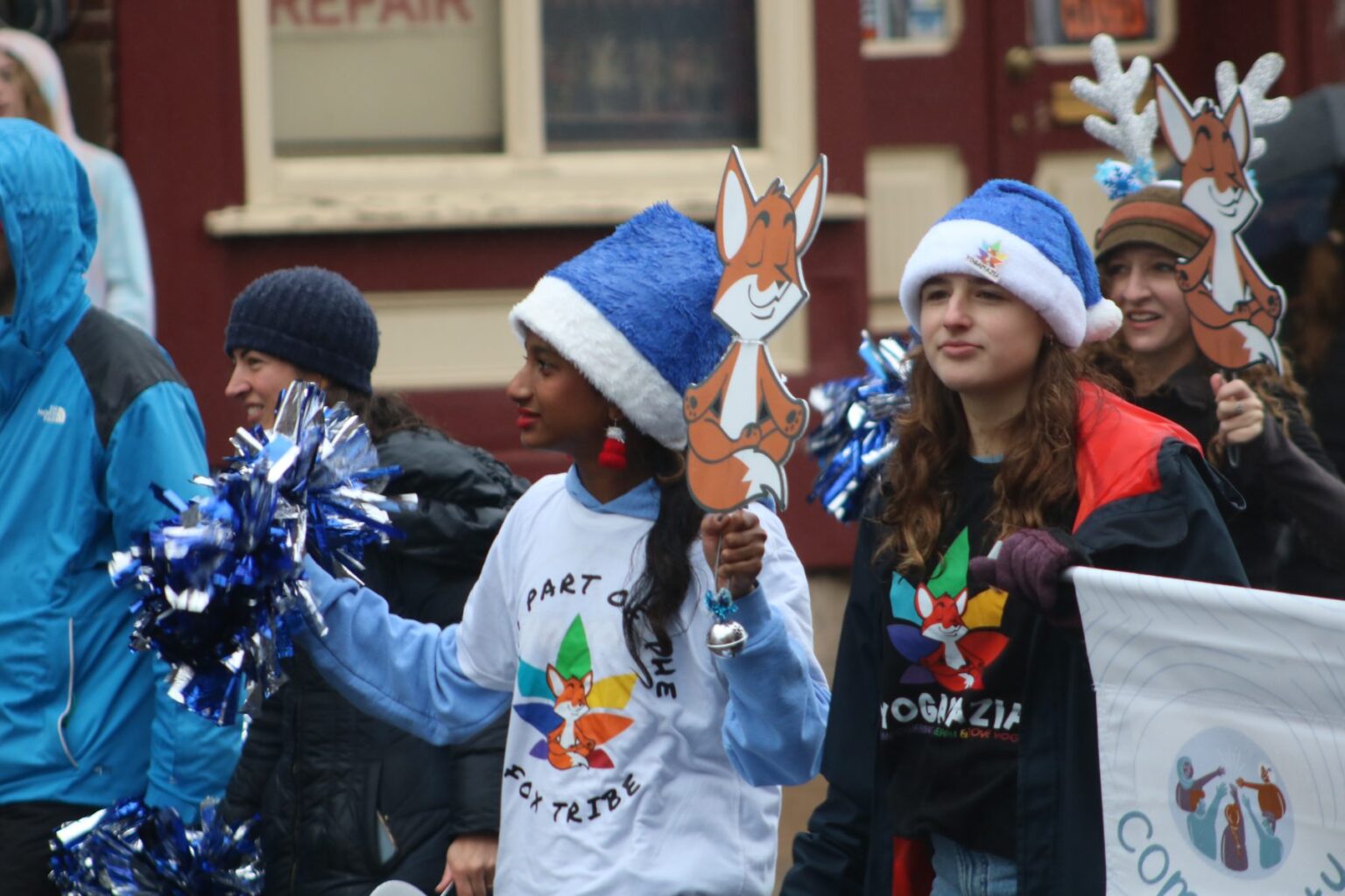 PHOTOS Newtown Holiday Parade Doesn't Let Rain Stop It